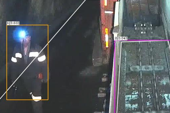 礦山採煤機(jī)運(yùn)行時(shí)人員入侵預(yù)警